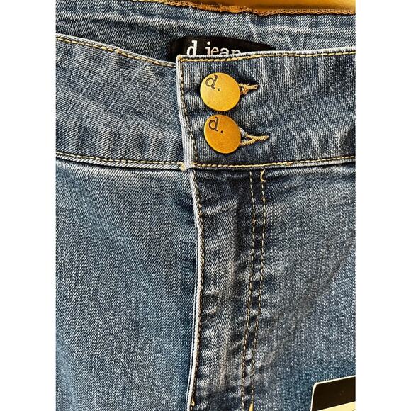 d Jeans NWT High waisted 13 inch flared legs size 8 jeans. Double waistband - Picture 2 of 8